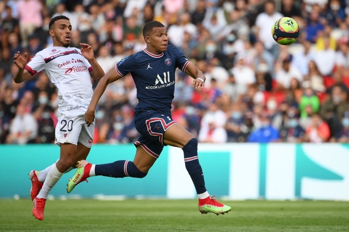 Cựu sao MU tỏa sáng, PSG giải mã hiện tượng Clermont bằng cơn mưa bàn thắng - Ảnh 7.
