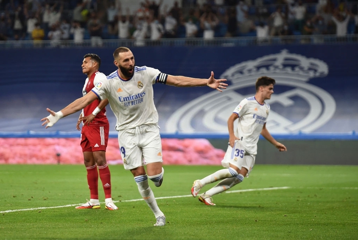 Real Madrid lên đỉnh BXH La Liga trong ngày trở lại Santiago Bernabeu sau 18 tháng - Ảnh 3.