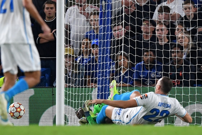 Chelsea 1-0 Zenit: Lukaku ghi bàn từ 14 trong 14 trận giúp Chelsea khởi đầu thuận lợi - Ảnh 10.
