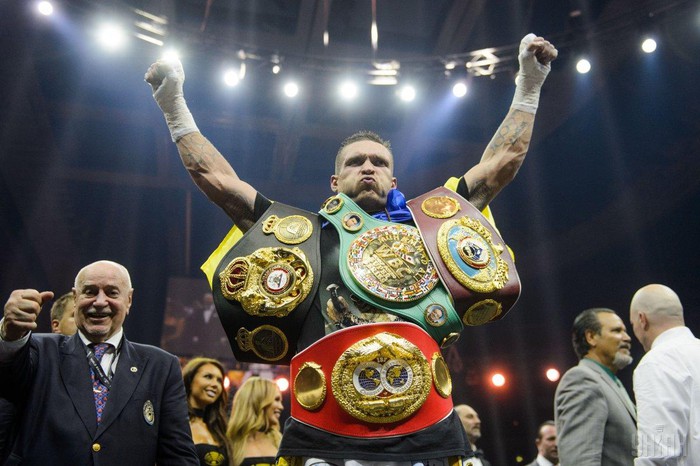 Sở hữu bộ kỹ năng &quot;hiếm có&quot; ở hạng nặng, Oleksandr Usyk đủ sức khiến Anthony Joshua phải ôm hận - Ảnh 4.
