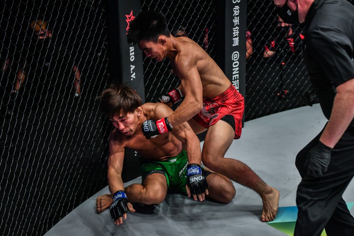 ONE Championship: Christian Lee mất đai, Joshua Pacio giành chiến thắng ấn tượng - Ảnh 5.