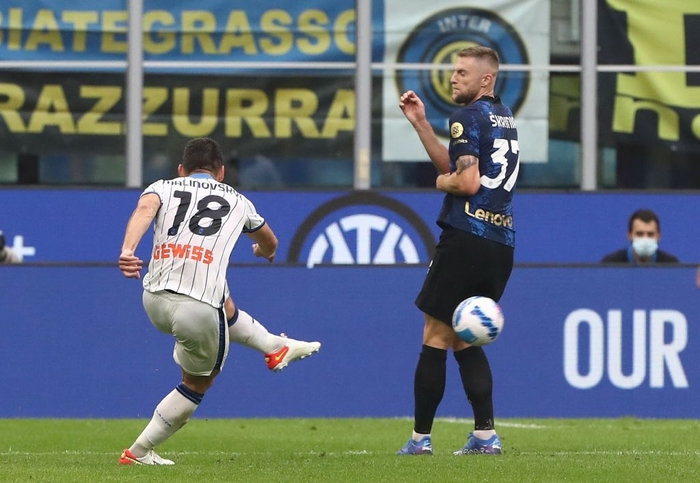 Đá hỏng 11m, Inter Milan đánh rơi chiến thắng ngay trên sân nhà - Ảnh 9.
