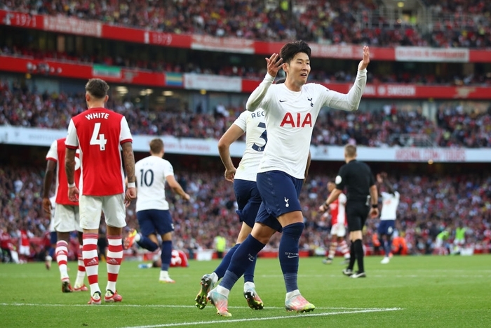 Arsenal 3-1 Tottenham: Smith-Rowe rực cháy giúp Pháo Thủ thắng lớn trận derby London - Ảnh 11.