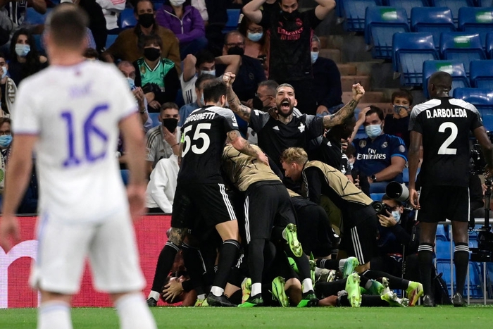 Sốc: &quot;Tí hon&quot; Sheriff Tiraspol &quot;bắn hạ&quot; Real Madrid ngay tại Bernabeu - Ảnh 9.