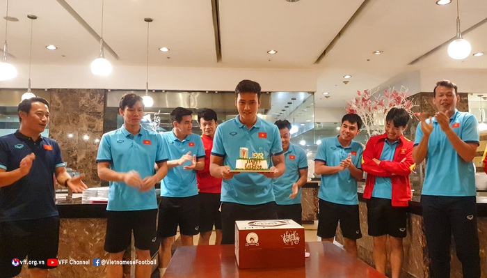 Phan Văn Đức: Mang tiền về cho vợ, đừng mang bồ về cho vợ - Ảnh 5.