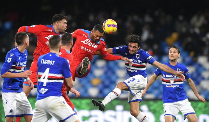 Napoli áp sát AC Milan sau khi vượt qua Sampdoria với tỉ số tối thiểu - Ảnh 4.