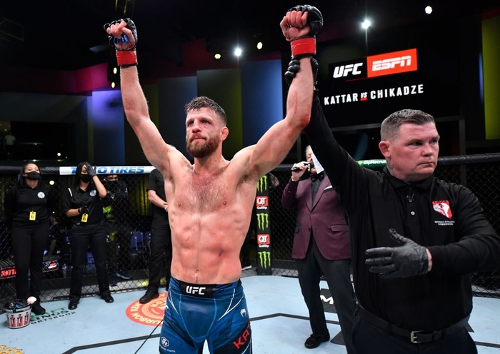 Những điểm nhấn sau sự kiện UFC Vegas 48: Kattar trở lại ấn tượng, Chikadze bị giải mã - Ảnh 1.