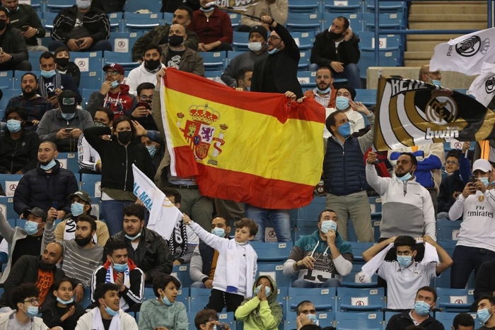 Hạ đẹp Bilbao, Real Madrid giành danh hiệu đầu tiên mùa này tận châu Á xa xôi - Ảnh 2.
