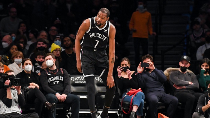 Kevin Durant bong gân đầu gối, nghỉ thi đấu từ 4-6 tuần: Brooklyn Nets có cần lo lắng? - Ảnh 1.