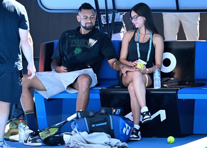 Quên scandal của Djokovic đi, Australian Open vẫn 