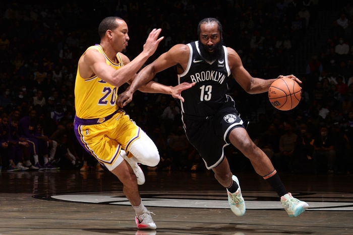 LeBron James bùng nổ với 33 điểm, Los Angeles Lakers thắng dễ trên sân của Brooklyn Nets - Ảnh 1.