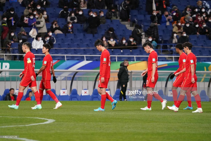 Tuyển Nhật Bản 2-0 tuyển Trung Quốc: Tuyển Trung Quốc chỉ sút đúng 2 lần - Ảnh 11.