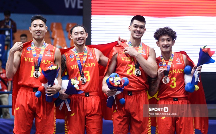 Rộ tin đồn Chris Dierker về Việt Nam, đầu quân cho Đội tuyển quốc gia tại SEA Games 31 - Ảnh 3.