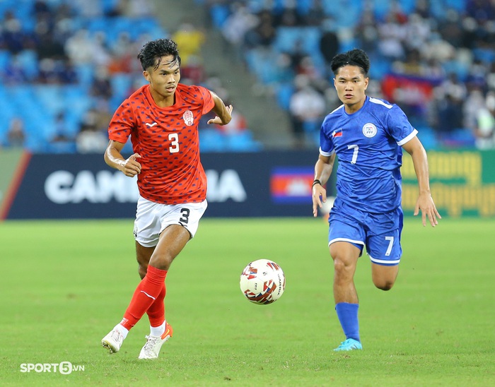 HLV Keisuke Honda và ông 