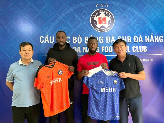 Những mẫu áo đấu mới của các CLB V.League ở mùa giải 2022: Hồng Lĩnh Hà Tĩnh 