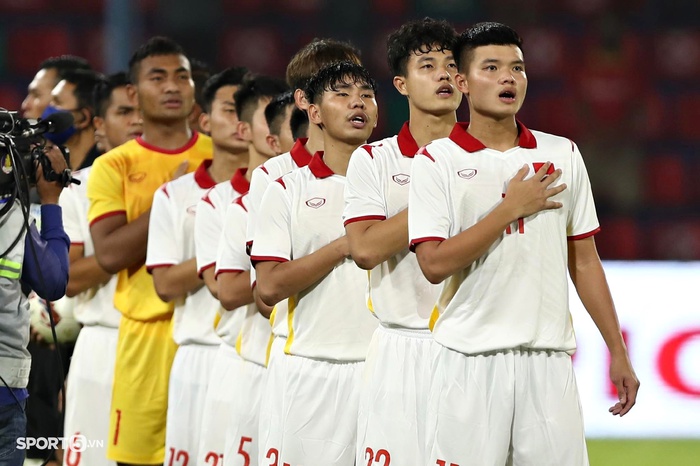 Trực tiếp U23 Việt Nam 0-0 U23 Singapore: Chờ đợi thế hệ mới 