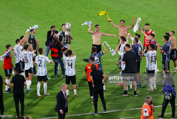 Lautaro Martinez ghi bàn duy nhất, Argentina đẩy Colombia vào thế bí ở vòng loại World Cup - Ảnh 7.