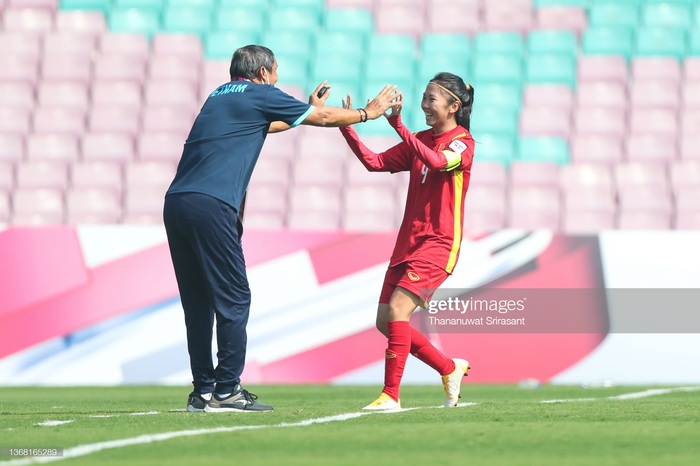 Đội tuyển nữ Việt Nam 2-0 Thái Lan, nắm lợi thế lớn giành vé đi VCK World Cup nữ 2023 - Ảnh 6.