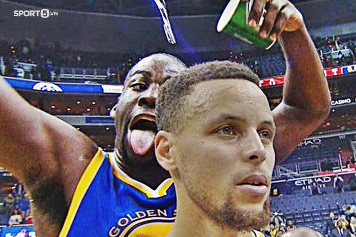 Draymond Green xác nhận sự ngốc nghếch của giới vận động viên bằng đoạn tweet sai chính tả: 