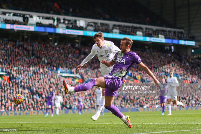 Tottenham trở lại cuộc đua top 4 sau thắng lợi 3-0 trước Leeds United - Ảnh 3.