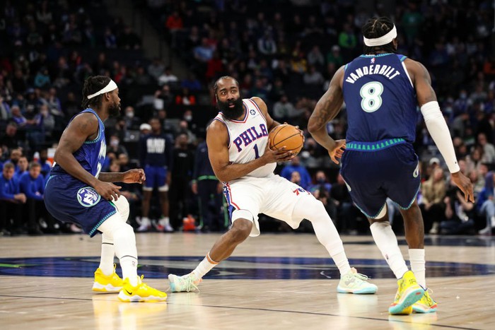 James Harden ra mắt ấn tượng, Philadelphia 76ers hủy diệt Minnesota Timberwolves 31 điểm - Ảnh 1.