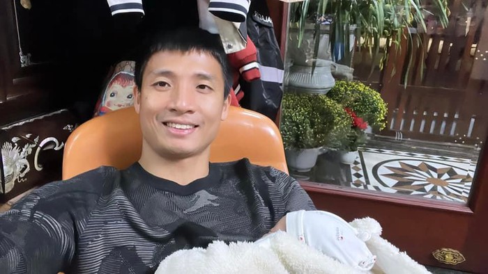 Quế Ngọc Hải về nhà sau khi khỏi Covid-19, nói chuyện với con gái theo cách đặc biệt - Ảnh 6.