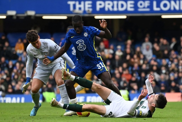 Kepa tỏa sáng giúp Chelsea thắng hú vía Plymouth sau 120 phút siêu kịch tính - Ảnh 5.