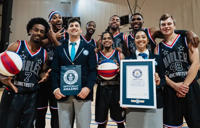 Lập 18 kỉ lục Guinness về bóng rổ trong 2 ngày, chỉ có thể là Harlem Globetrotters! - Ảnh 3.