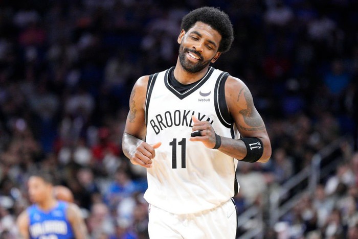 Kyrie Irving bùng nổ, thiết lập 2 kỷ lục trong ngày Brooklyn Nets đại thắng Orlando Magic - Ảnh 1.