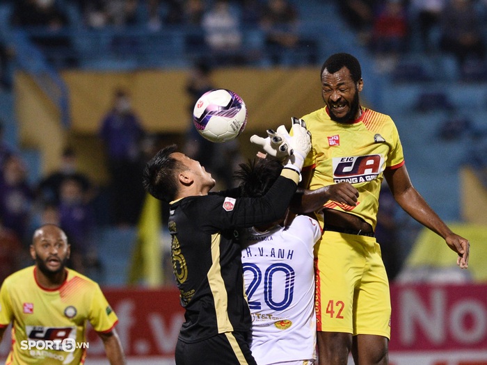 Cập nhật Hà Nội 0-0 Thanh Hoá (Hết hiệp 1): Văn Quyết ghi bàn ở thế việt vị - Ảnh 9.