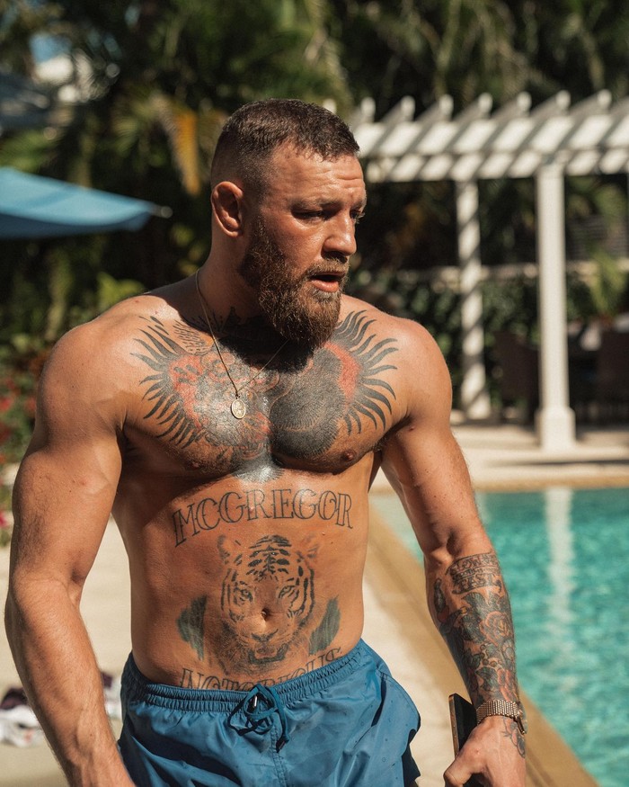 HLV hé lộ nguyên nhân ẩn sau cơ thể đồ sộ của Conor McGregor - Ảnh 1.