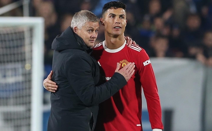 &quot;Nhờ&quot; Solskjaer và Ronaldo, MU nợ gần nửa tỷ bảng trong năm 2021 - Ảnh 1.