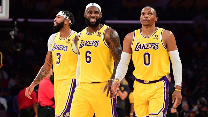 Nước đi nào cho Los Angeles Lakers nếu chia tay Russell Westbrook? - Ảnh 4.