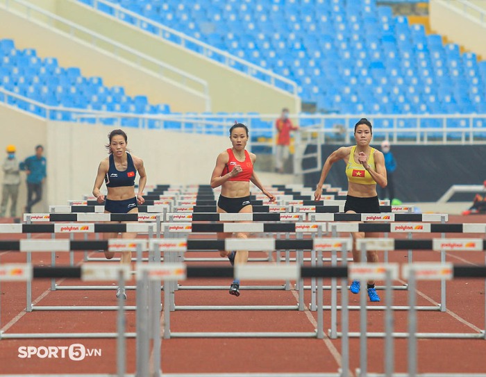 Khuất Phương Anh nổi bật trên đường đua 800m, gần chạm mốc HCV SEA Games - Ảnh 5.