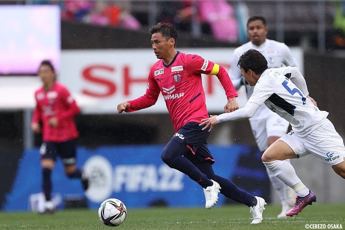 Đồng đội của Văn Lâm ở Cerezo Osaka nhận án phạt nặng chưa từng có từ CLB - Ảnh 2.