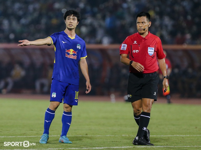 Công Phượng nổi nóng, mở ra xô xát giữa cầu thủ HAGL và Yokohama F. Marinos - Ảnh 8.