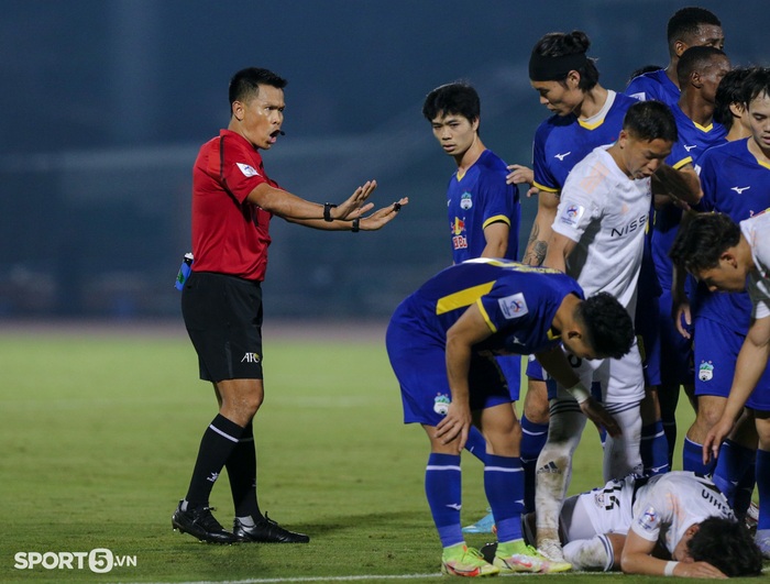 Công Phượng nổi nóng, mở ra xô xát giữa cầu thủ HAGL và Yokohama F. Marinos - Ảnh 7.