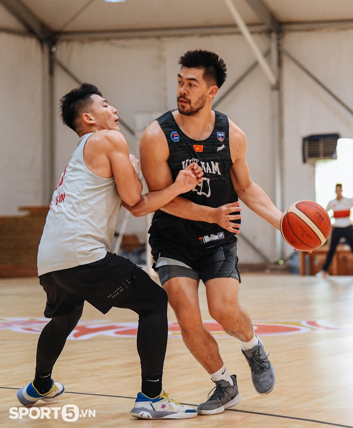 Lộ diện 12 cái tên góp mặt ở ABL Pre SEA Games Challenge 2022: HLV Kevin Yurkus thiếu vắng 1 quân bài quan trọng - Ảnh 4.