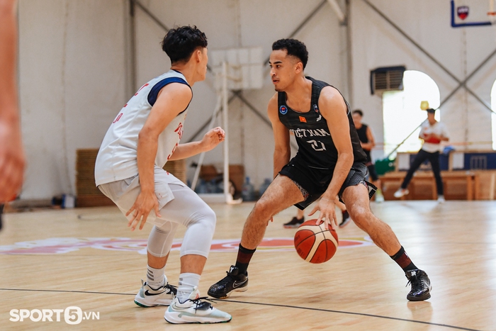 Lộ diện 12 cái tên góp mặt ở ABL Pre SEA Games Challenge 2022: HLV Kevin Yurkus thiếu vắng 1 quân bài quan trọng - Ảnh 2.