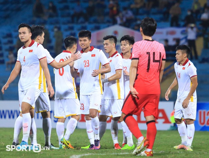 Kết quả U23 Việt Nam vs U20 Hàn Quốc: Chiến thắng xứng đáng - Ảnh 10.