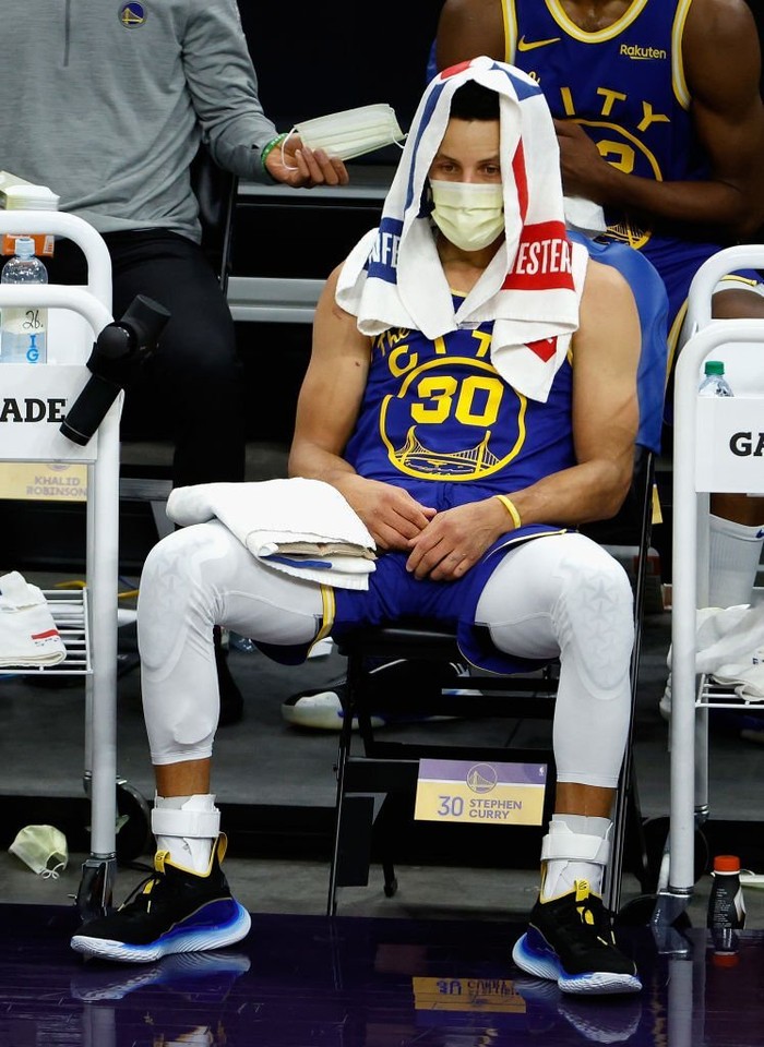 Nói không với sự ích kỷ, Stephen Curry đã giúp đội hình trở nên linh hoạt như thế nào? - Ảnh 3.