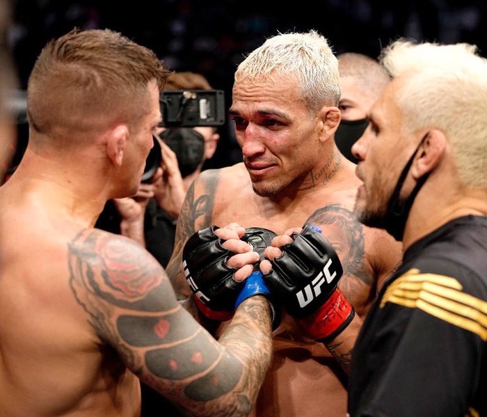 Dustin Poirier hoàn thành lời hứa, ủng hộ 20 nghìn USD cho dự án xã hội của Charles Oliveira - Ảnh 2.