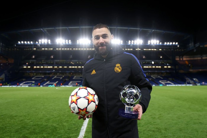 Benzema phá kỷ lục Champions League sau hat-trick vào lưới Chelsea - Ảnh 1.