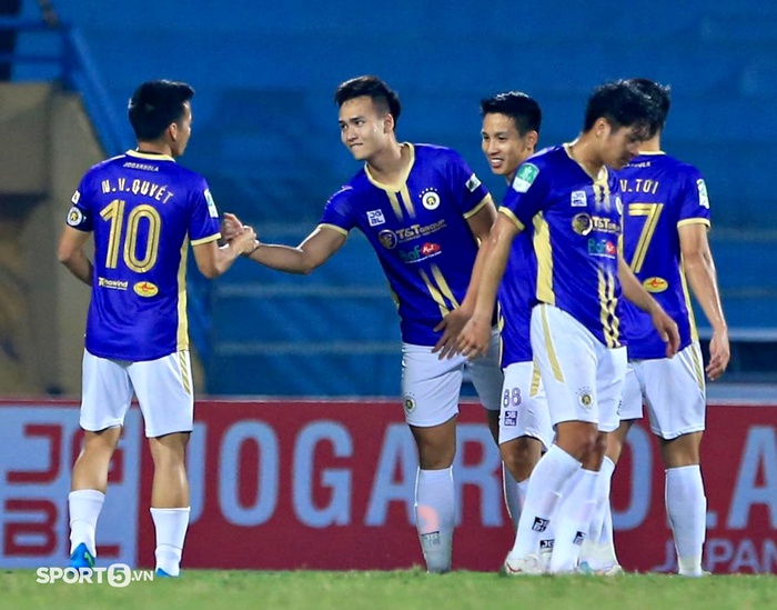 Trực tiếp Hà Nội FC 3-0 CAND, Cúp Quốc gia 2022: Siêu phẩm từ khoảng cách khó tin - Ảnh 4.
