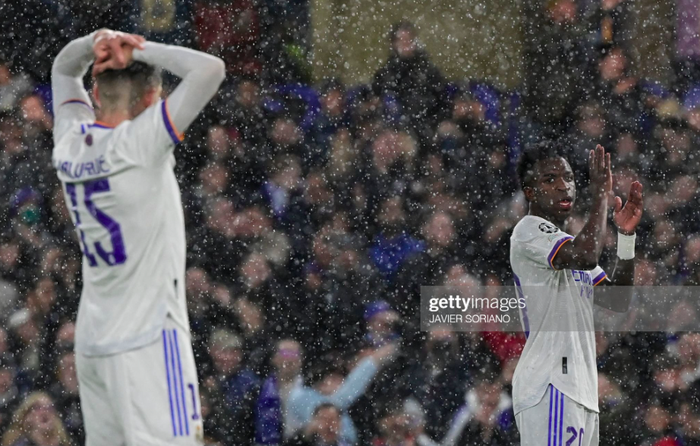 Benzema nghiền nát Chelsea bằng hat-trick siêu đẳng - Ảnh 1.