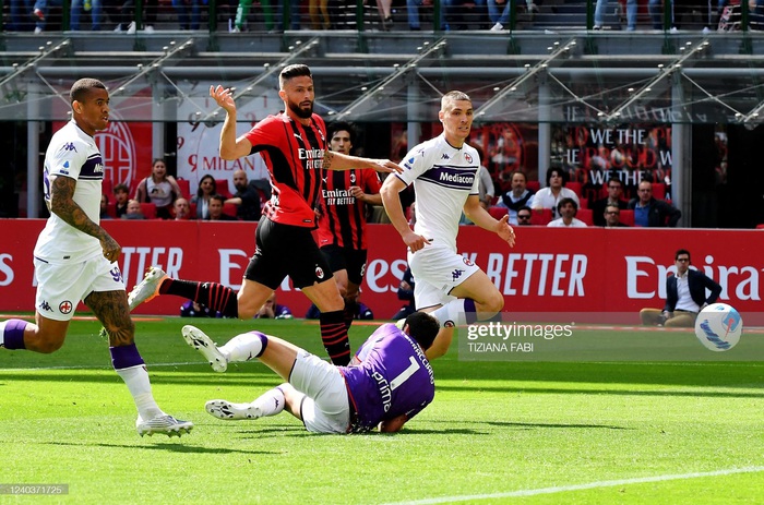 Rafael Leao toả sáng giúp AC Milan dẫn đầu trong cuộc đua tới Scudetto - Ảnh 2.