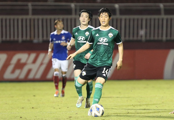 Yokohama F. Marinos hoà nhà vô địch Hàn Quốc, hai đội cùng giành vé vào vòng 16 đội - Ảnh 2.