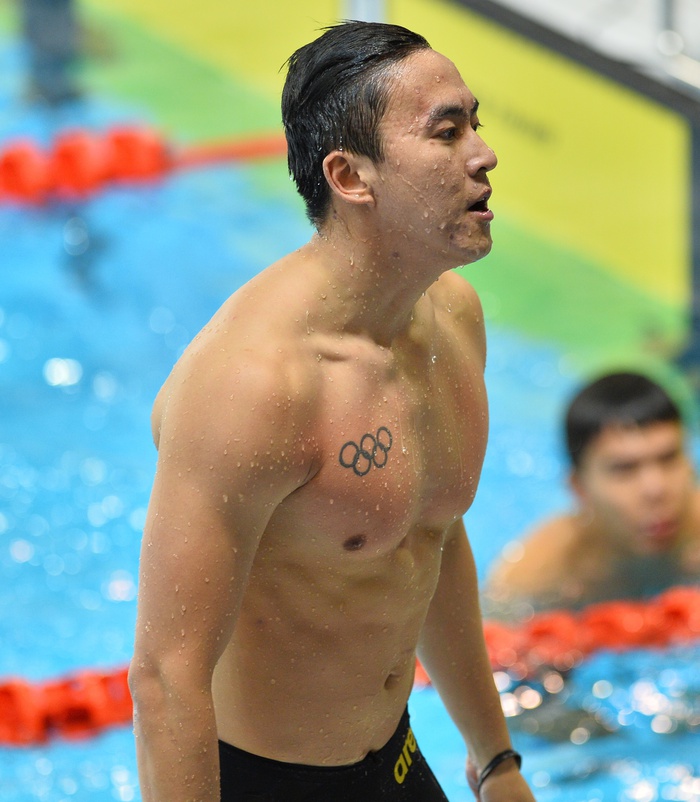 Khoảnh khắc bùng nổ của kỷ lục gia SEA Games Trần Hưng Nguyên, mang về huy chương vàng cho bơi Việt Nam - Ảnh 9.