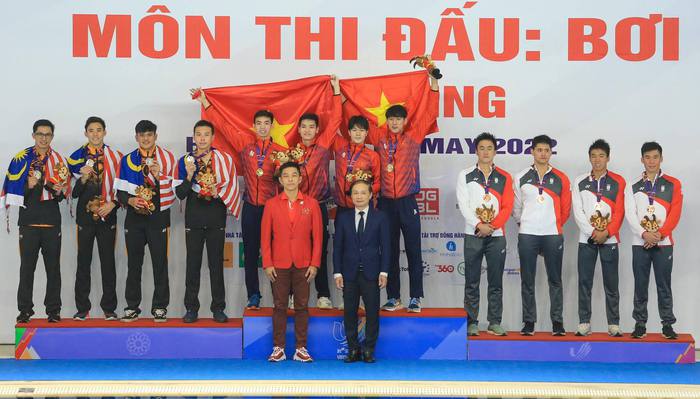  Phá kỷ lục SEA Games ở nội dung 4x200m, bơi lội Việt Nam khiến huyền thoại Joseph Schooling tâm phục khẩu phục - Ảnh 1.