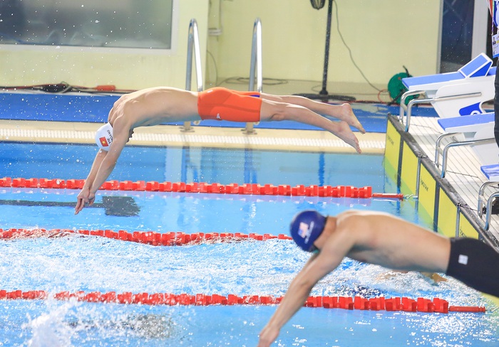 Đội bơi Việt Nam vượt qua Singapore, phá kỷ lục SEA Games 31 - Ảnh 3.